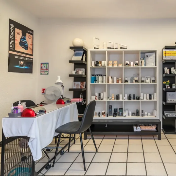 Accueil chaleureux et élégant institut de beauté à Issoire.