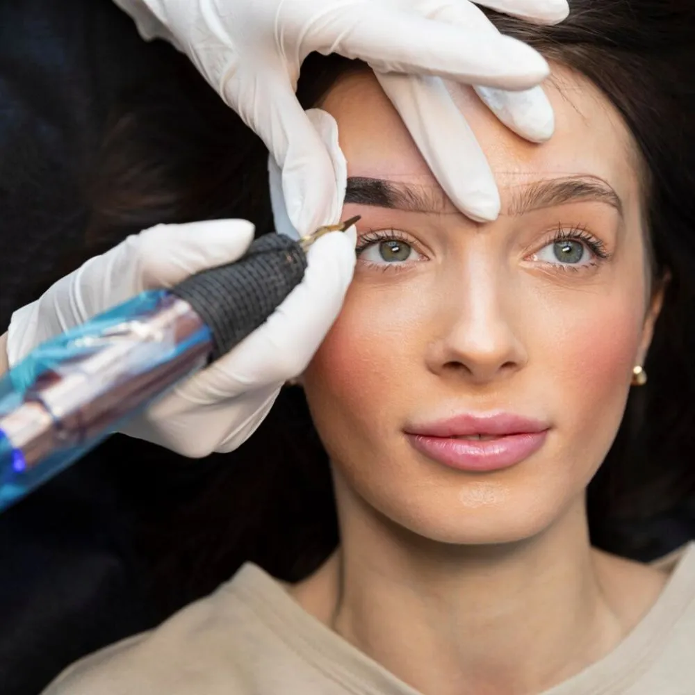 Procédure de dermo-pigmentation stérile et sécurisée.