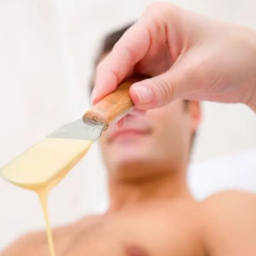 Soin d'épilation intime complète masculine