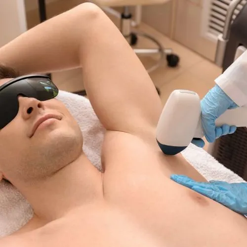 Épilation laser définitive des aisselles homme