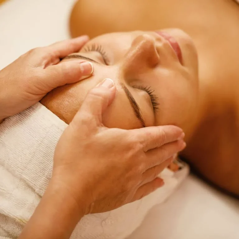 Lifting visage radiofréquence et massage anti-âge à Issoire.